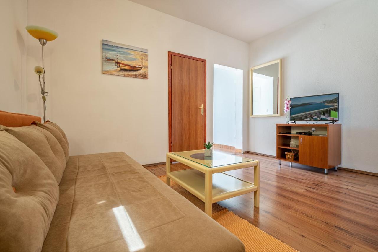 Apartments Leona Neum Esterno foto