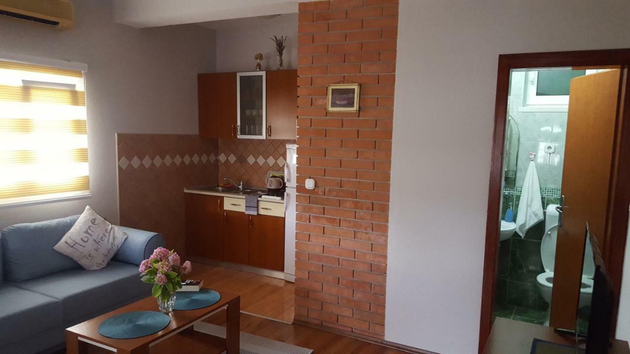 Apartments Leona Neum Esterno foto