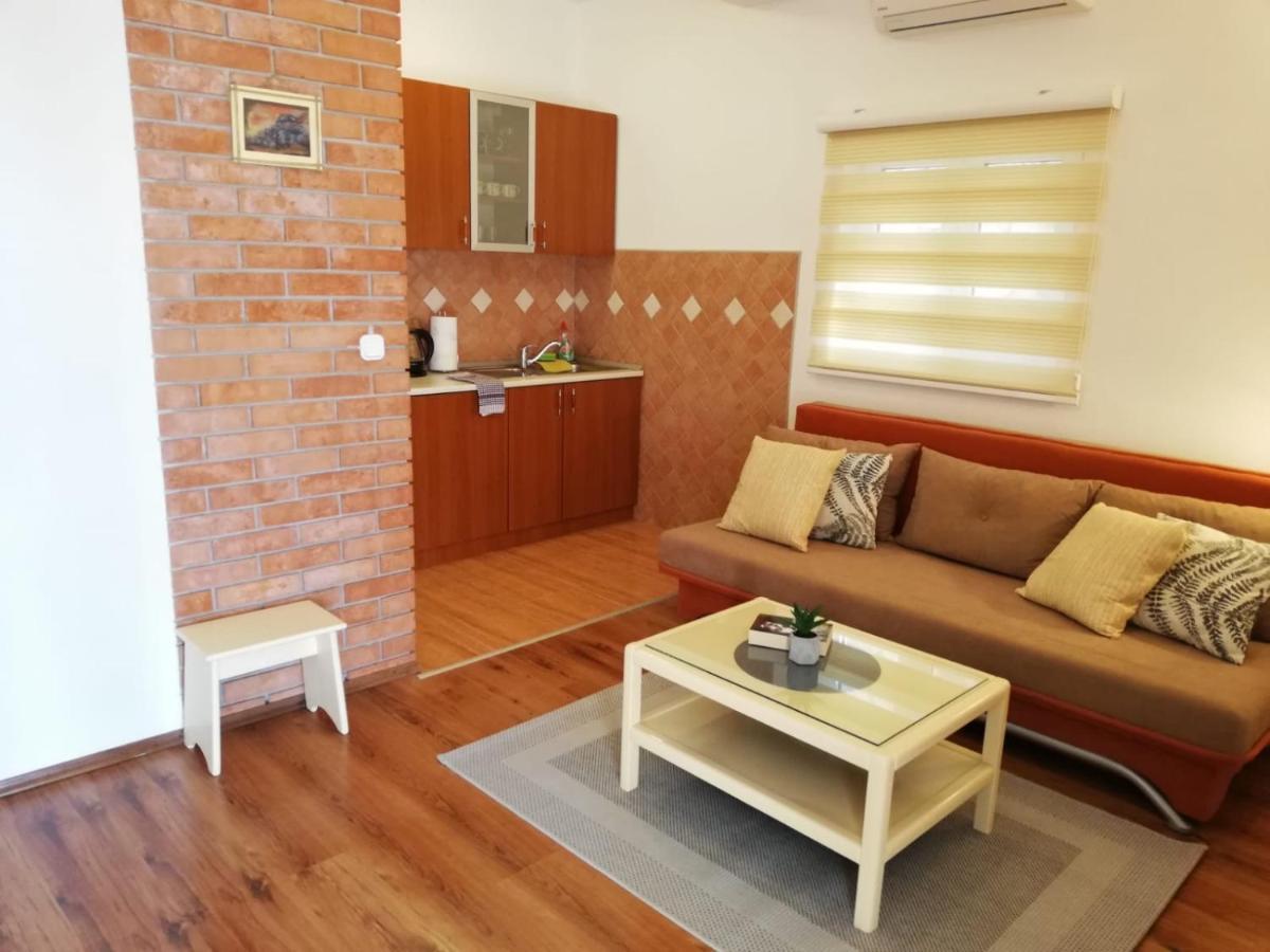 Apartments Leona Neum Esterno foto